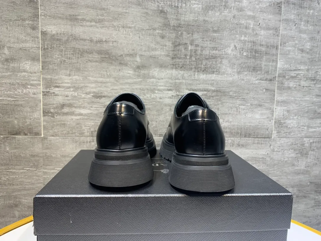 Men's men's shoes 💰760💰 🔥🔥🔥3990prada derby Prada top version thick-soled derby shoes, ken same fabric imported open edge beads, cowhide lining, cowhide feet complete set packaging code number 38-46